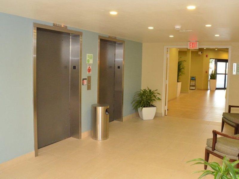 Holiday Inn - Fort Myers - Downtown Area By Ihg Exterior foto